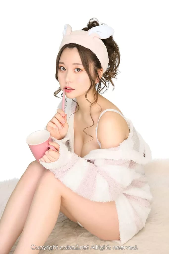 新海美波4
